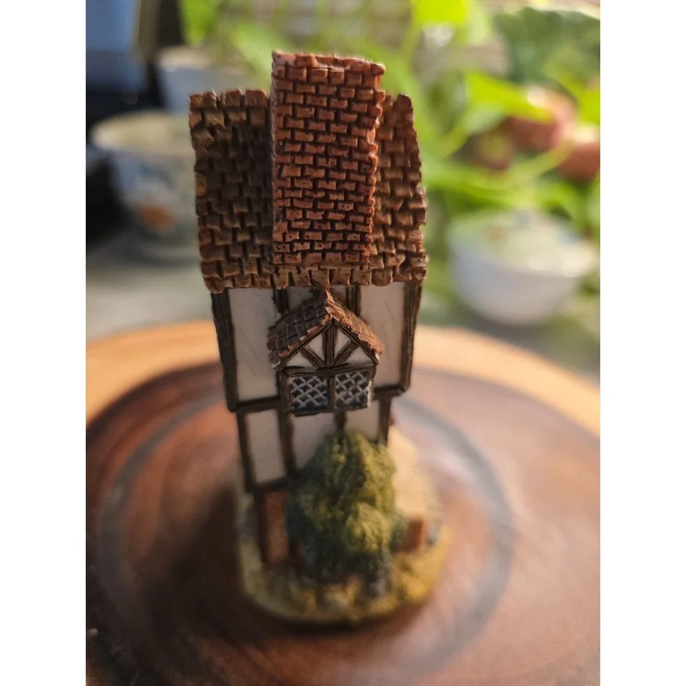 Cottagecore Kitschy Cottage Clock Figurine Vintage‎ Piece